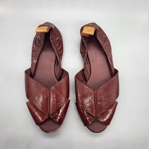 Mercedes Castillo Amaia Patent Flats